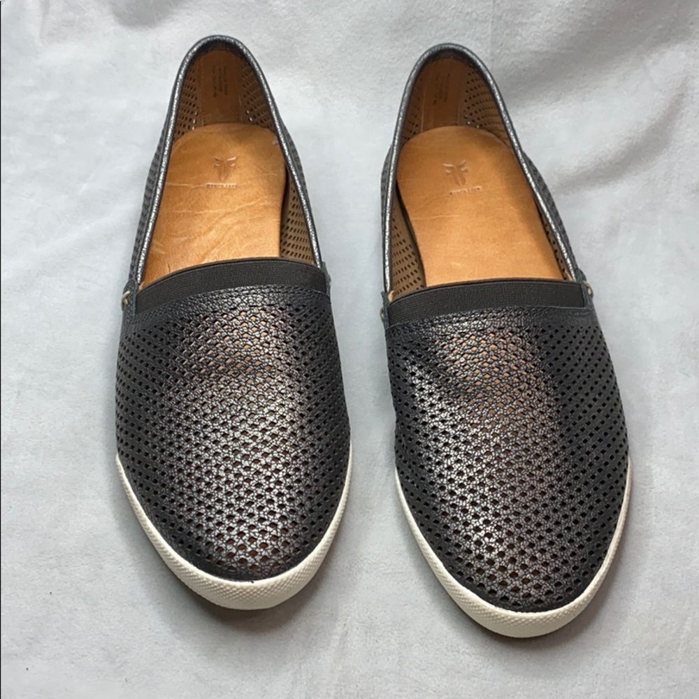 Frye Melanie Perf Slip-on Black Pewter Metallic 9